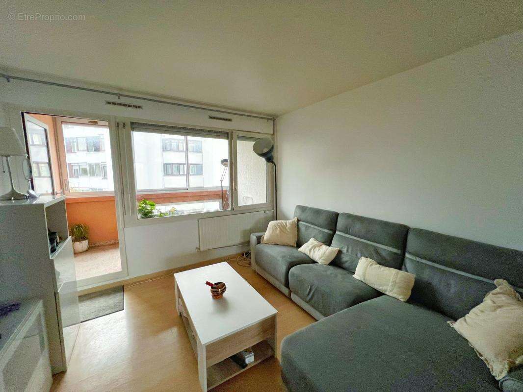 Appartement à GUYANCOURT