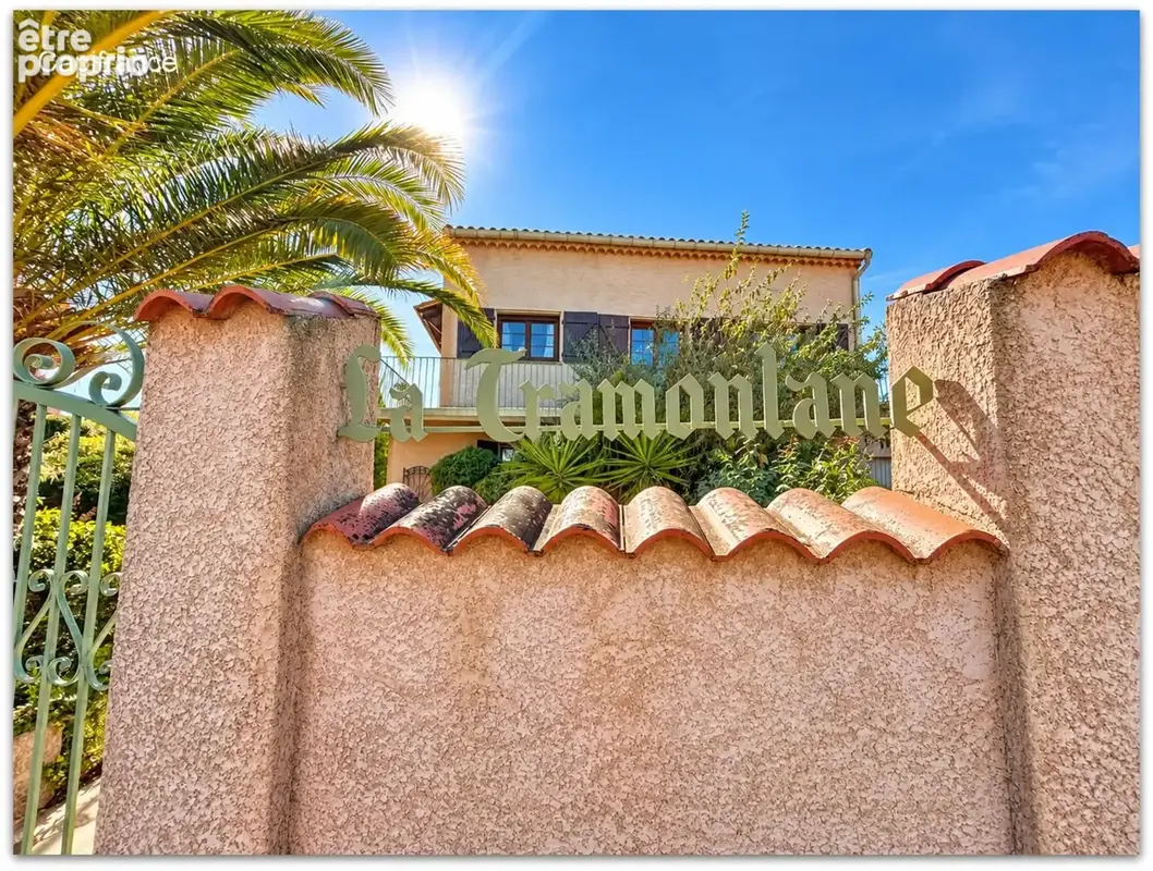 Grande villa familiale de 204 m² avec appartement indépendant, terrain piscinable de 2 178 m² et vue dégagée - Roujan (34320) - photo 15