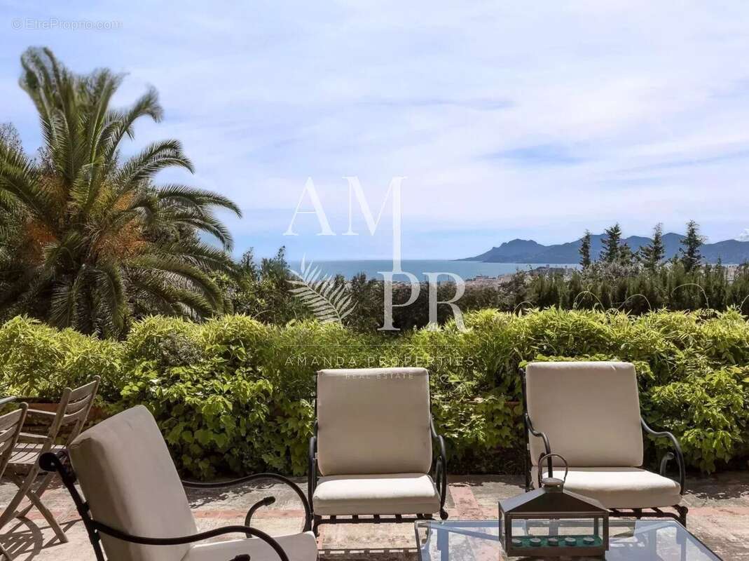 Cannes – Villa Belle Époque Iconique de Prestige avec Vue Mer Panoramique - photo 7