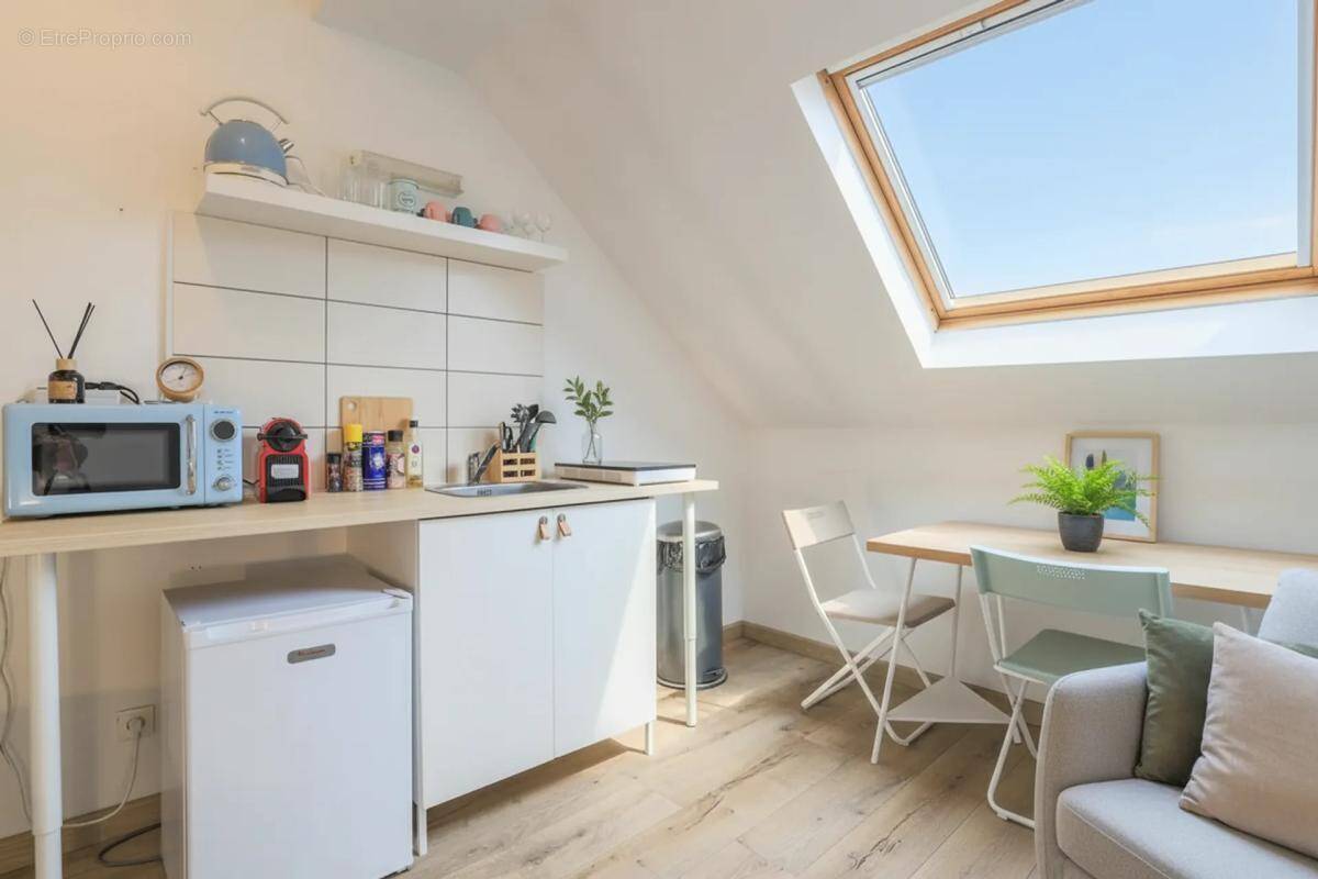 Maison à AVESNES-SUR-HELPE