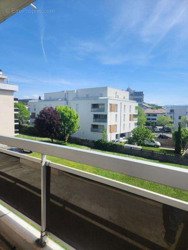 Appartement à VILLE-LA-GRAND