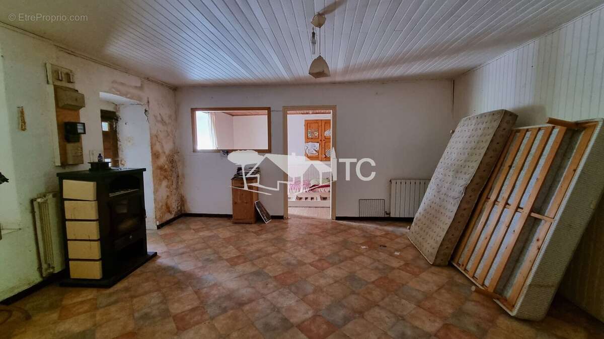 Maison à MONTSELGUES