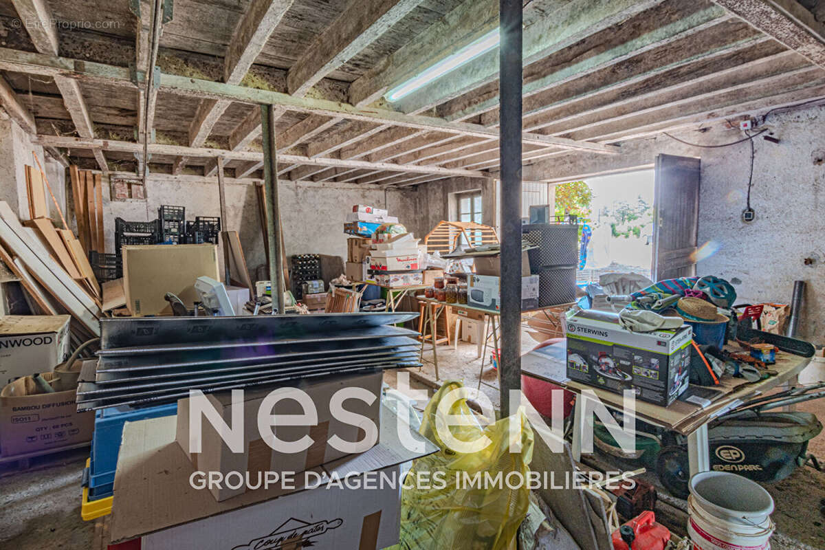 Maison Alban ancienne ferme avec dépendances sur 1ha de terrain attenant - photo 12