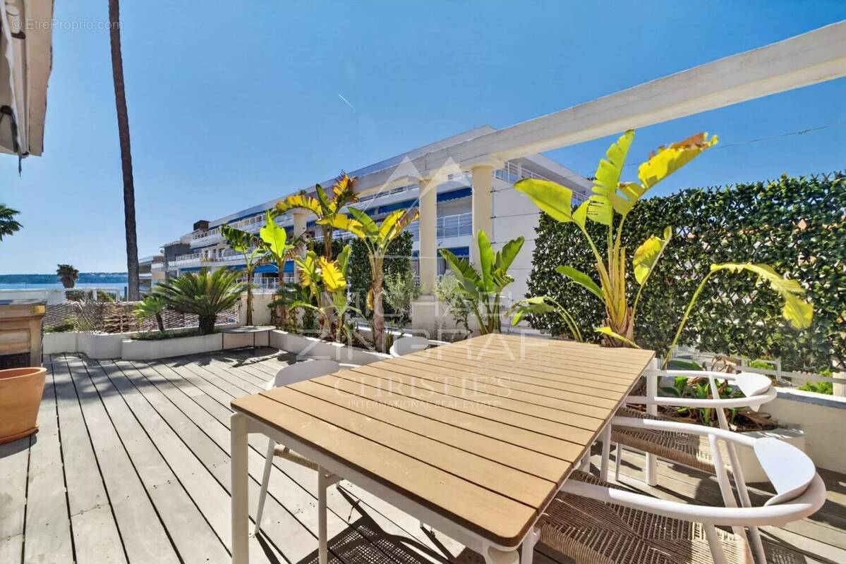 Appartement à CANNES