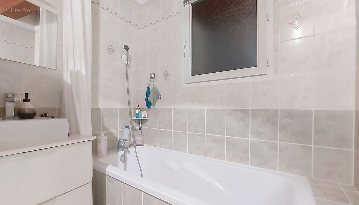 Appartement à HEYRIEUX