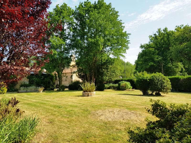 Maison à MIGNALOUX-BEAUVOIR