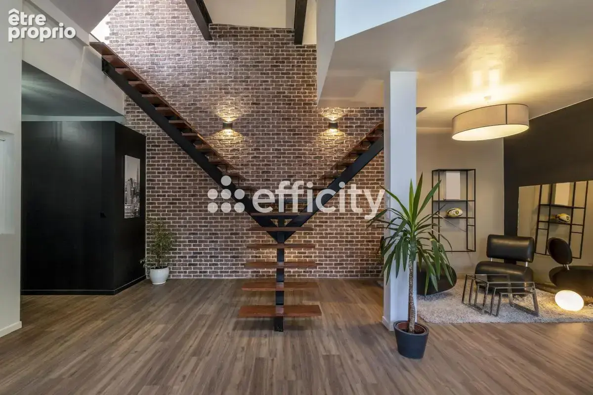 Maison 165 m² à Saint-Xandre  - photo 2
