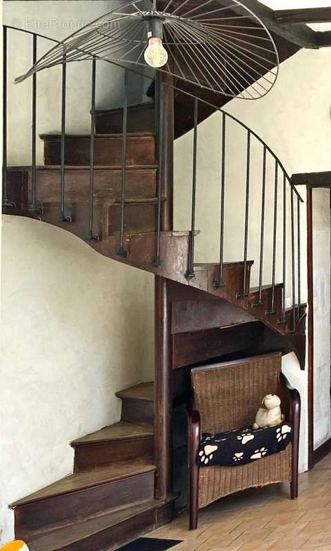 Maison à YZEURES-SUR-CREUSE