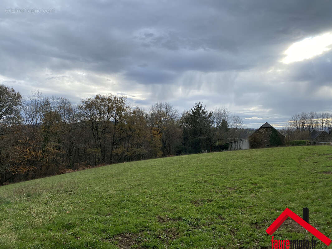 Terrain à SAINTE-FEREOLE