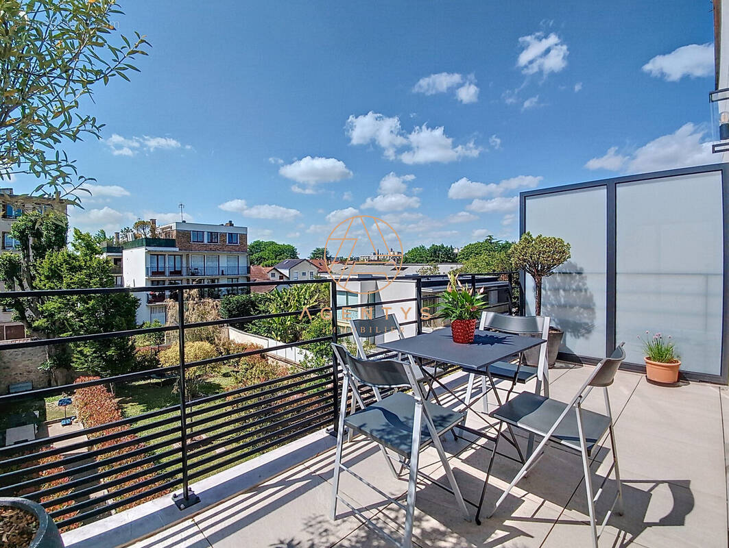 Appartement à SAINT-MAUR-DES-FOSSES