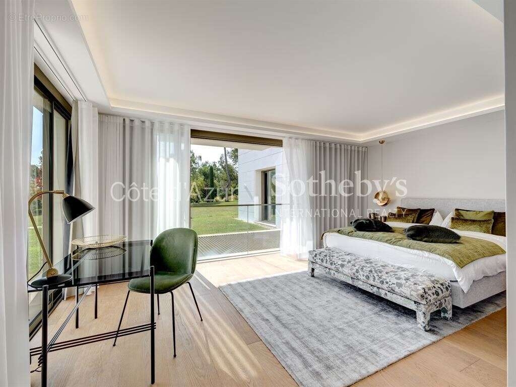 Maison à MOUGINS