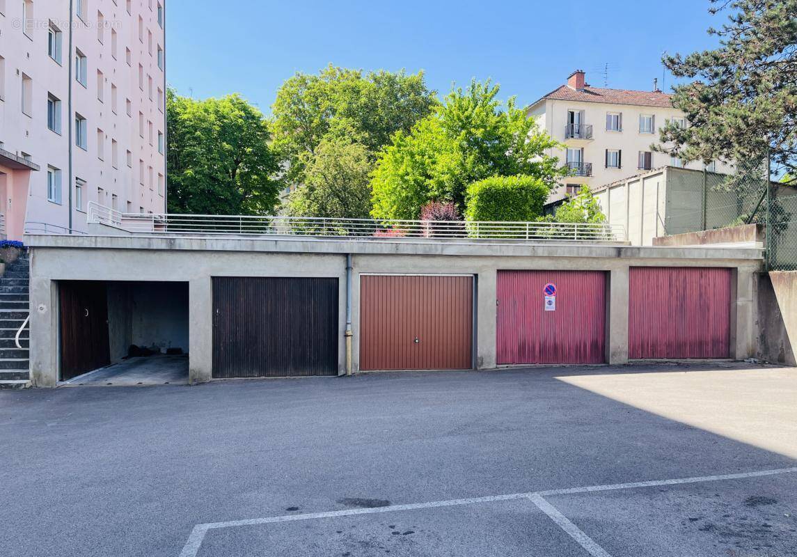 Parking à DIJON