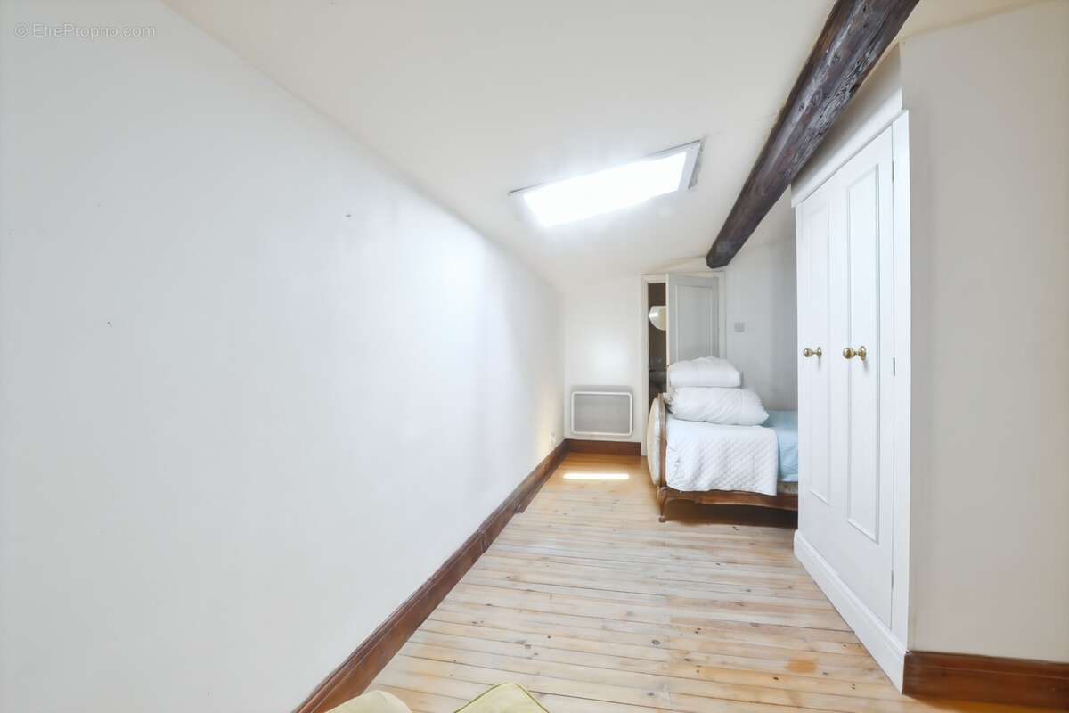 Maison de caractère 186 m² – 5 chambres dont 4 suites parentales – Terrasse – Causses-et-Veyran - photo 22