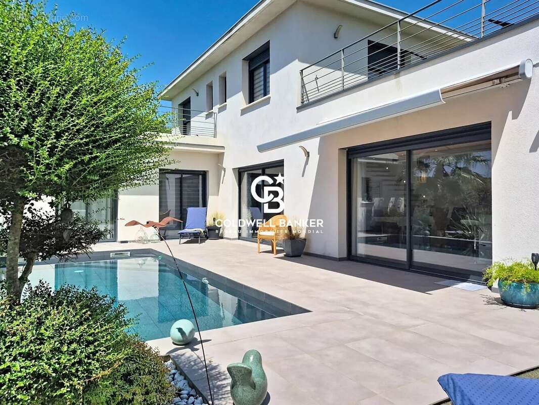 Maison à FREJUS