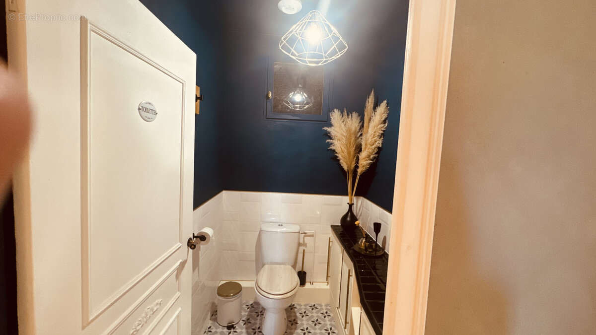 Maison à VAULT-DE-LUGNY