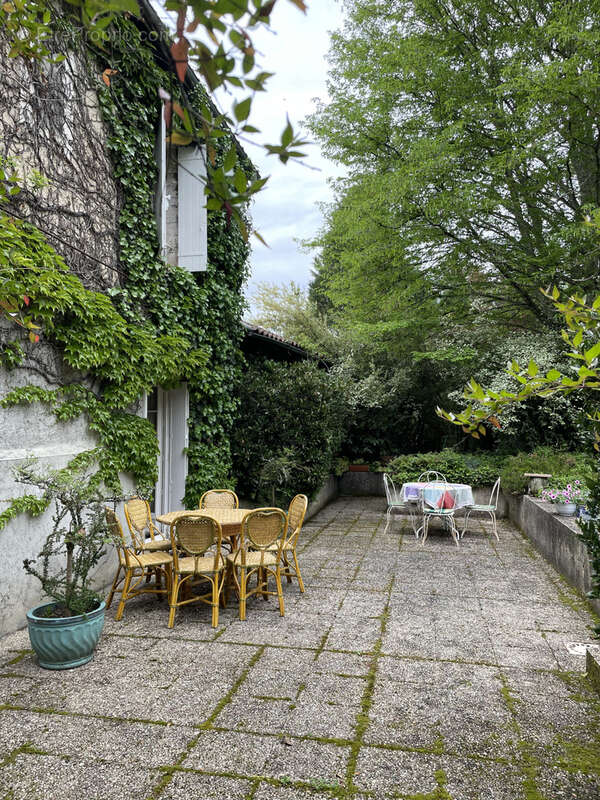 Maison à SAINT-AULAYE