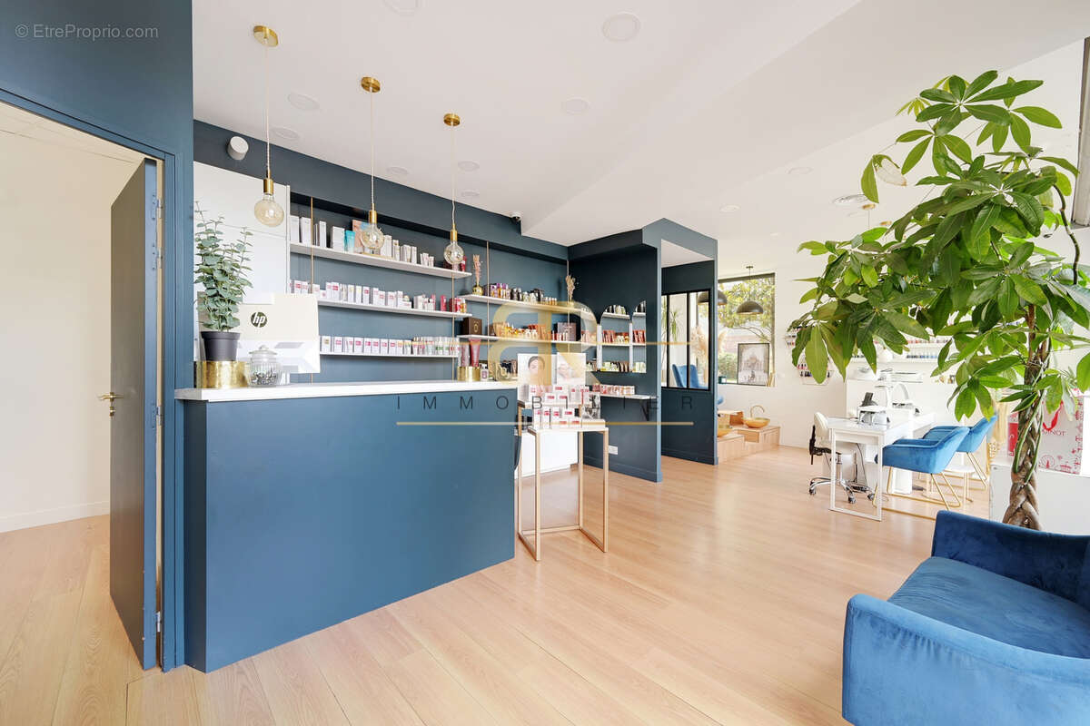 Commerce à ASNIERES-SUR-SEINE