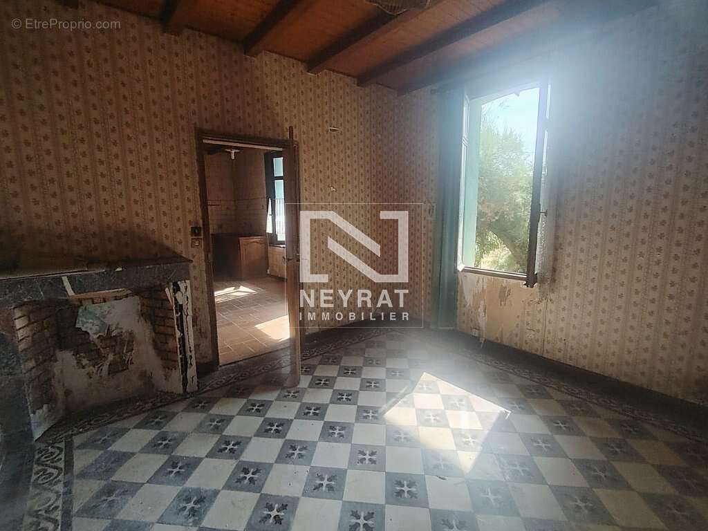 Maison de campagne de 131m² à rénover sur terrain de plus 1,5 hectare - photo 7