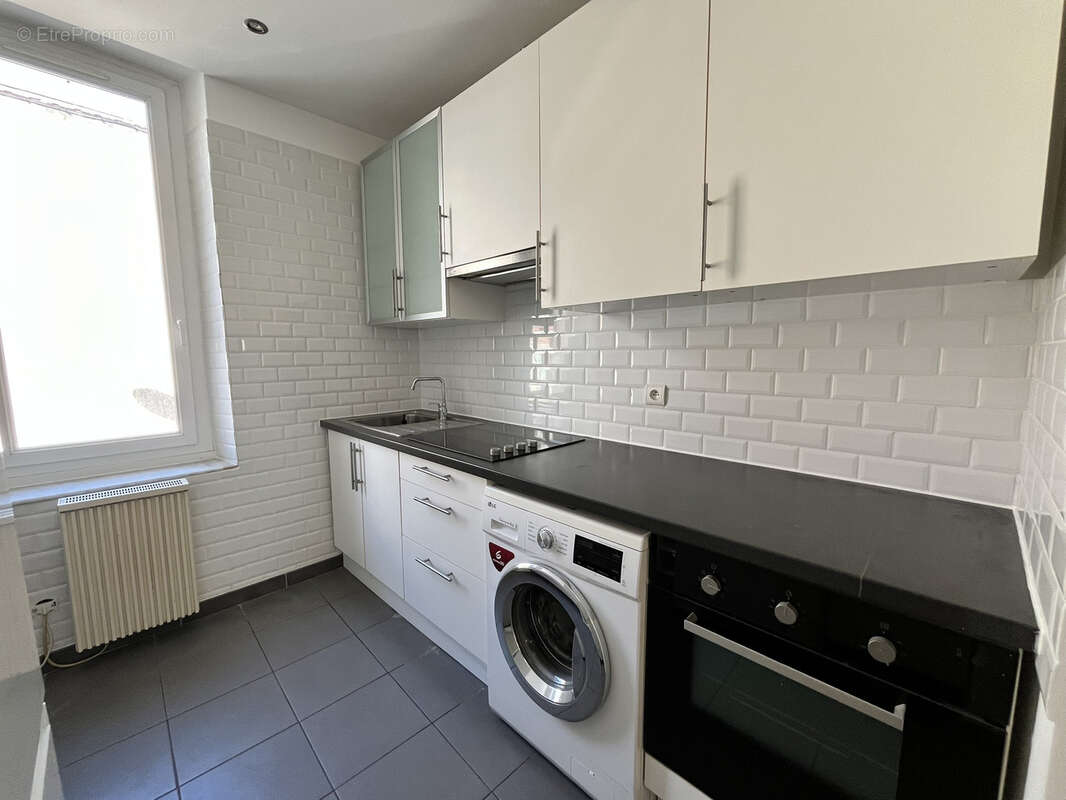 Appartement à MARSEILLE-7E