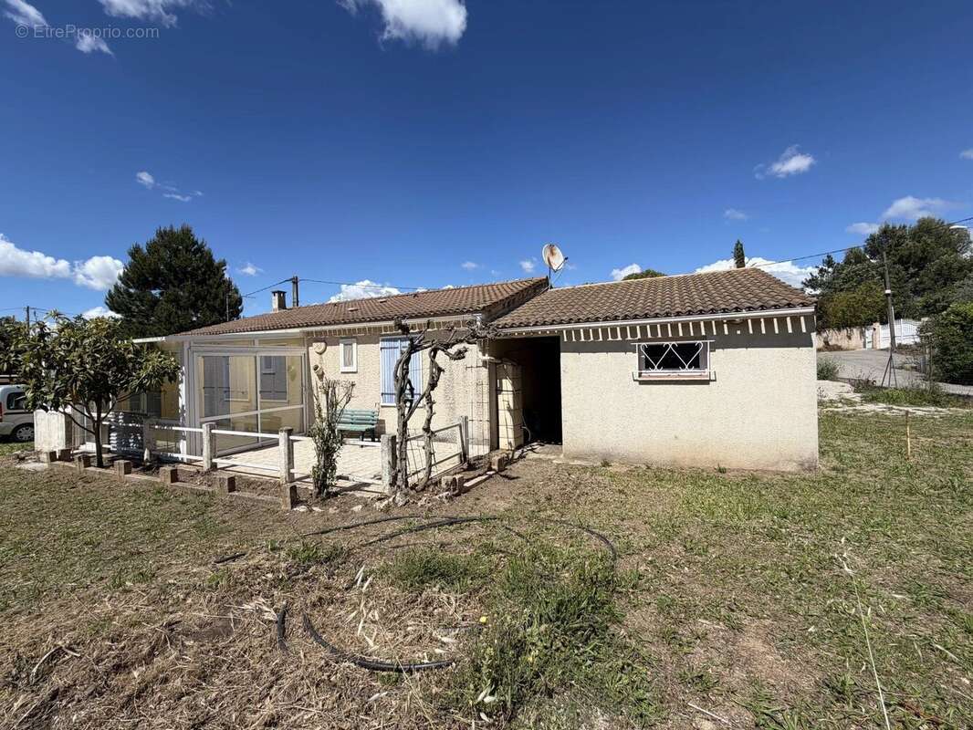 Maison à PEYROLLES-EN-PROVENCE