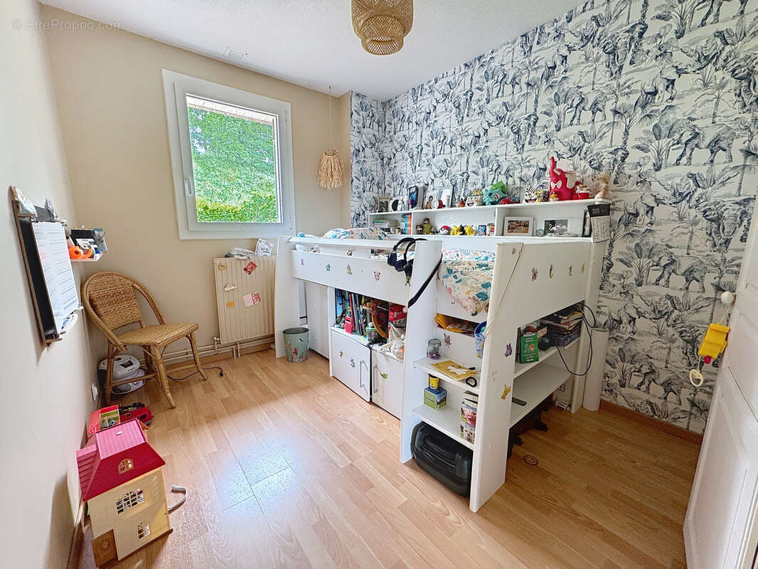 Maison à SAINT-GENIS-LAVAL