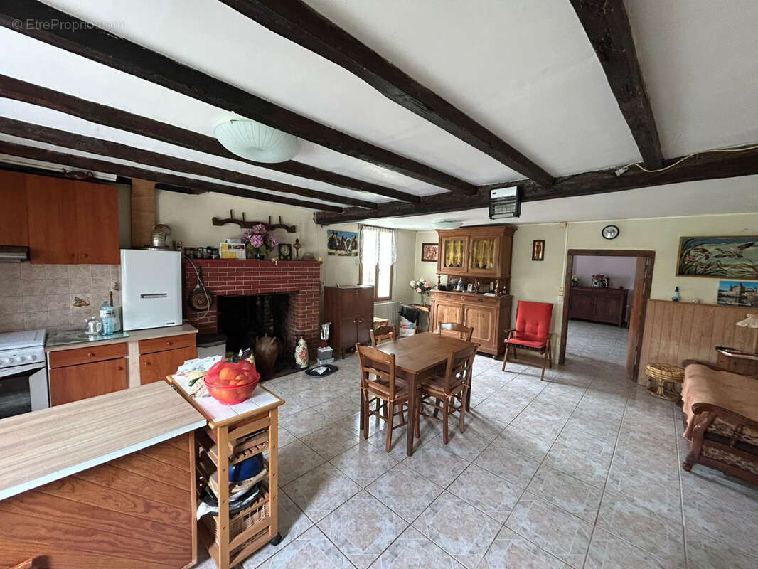 Maison à CHASSENEUIL-SUR-BONNIEURE
