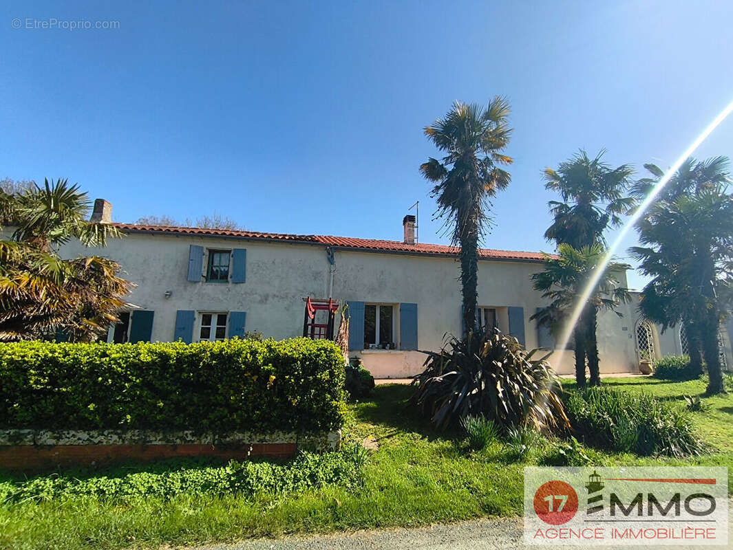 Maison à BREUIL-MAGNE