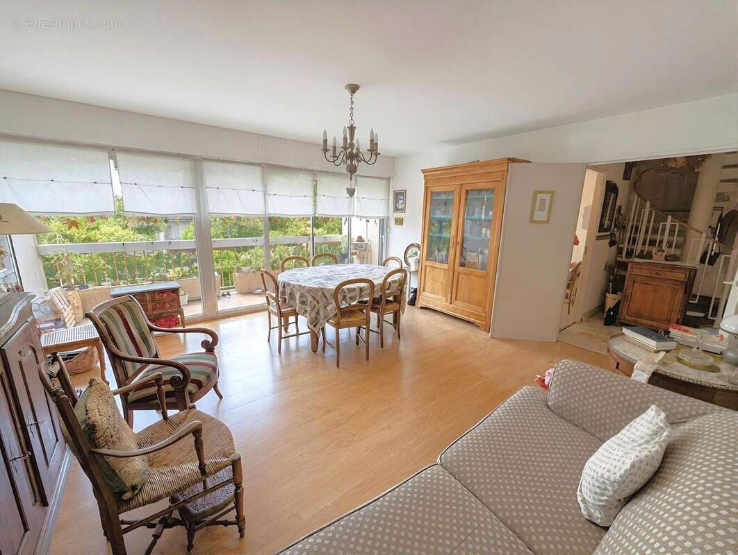 Photo 2 - Appartement à POISSY