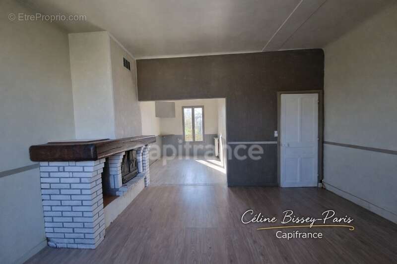 Maison 5 Pièces, 4 chambres, 994M2 de terrain MIGENNES (89) - photo 5