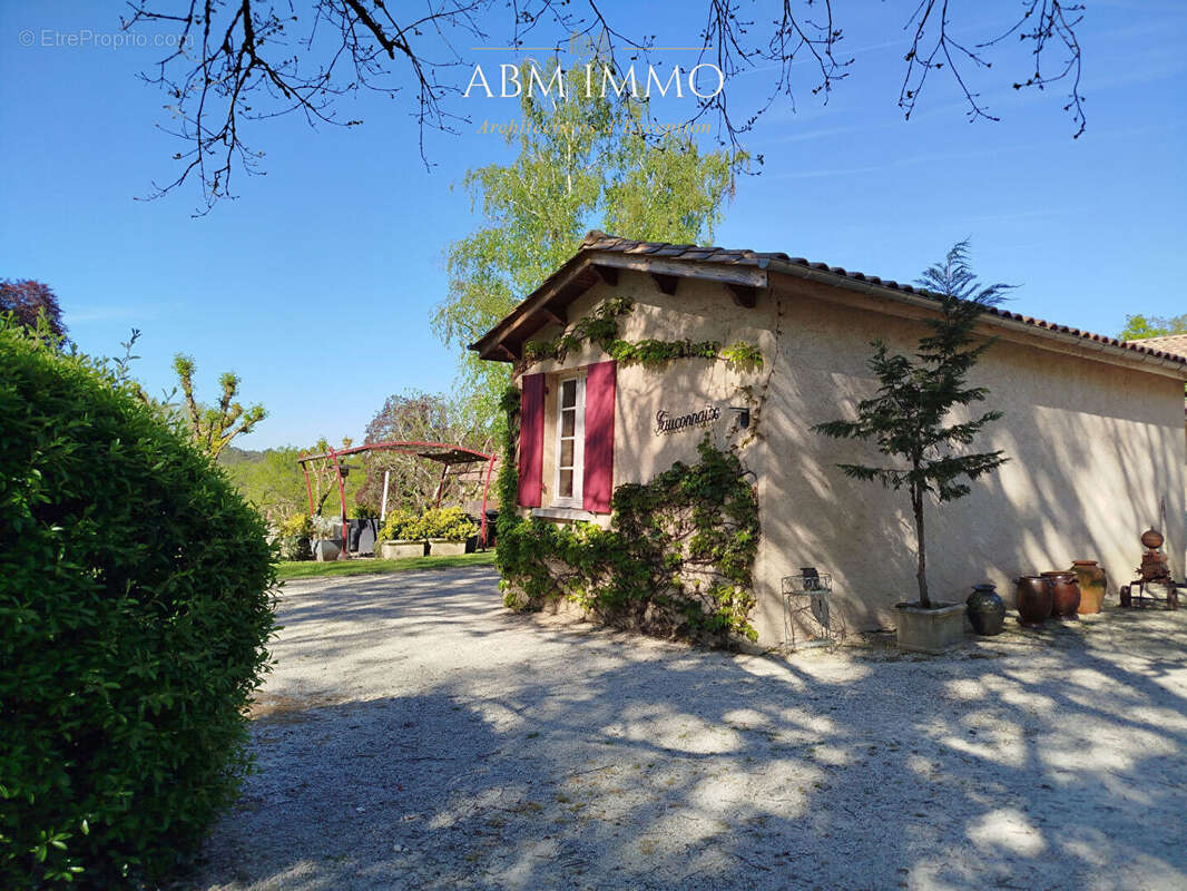 Maison à MONFAUCON