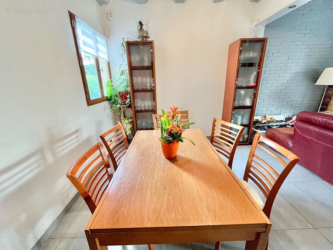 Maison à SARTROUVILLE