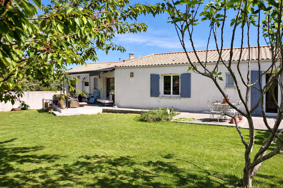 Maison à SAINTE-SOULLE