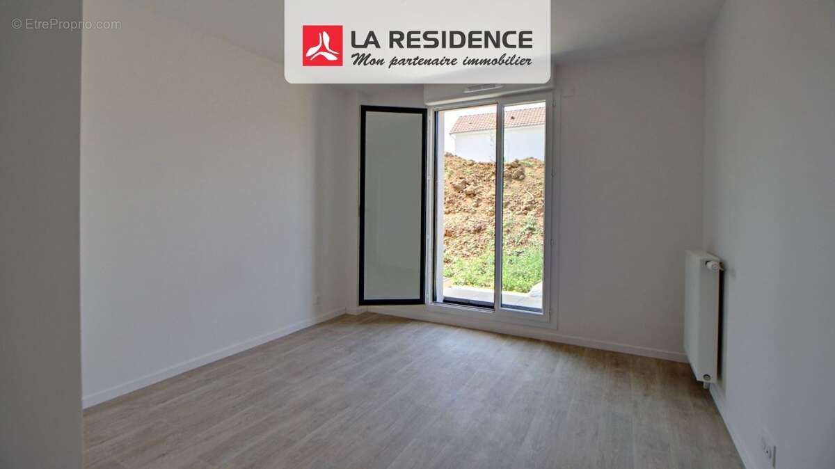 Appartement 67 m² à Les Clayes-Sous-Bois  - photo 9