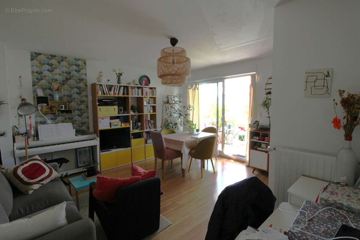 Appartement à MONTGERMONT