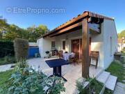 Maison à LES MATHES