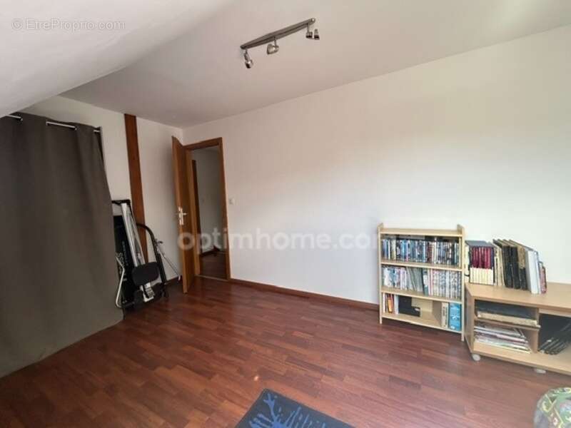 HUNDSBACH, Magnifique Duplex/Jardin, 81.28m² (77.83m² carrez), 3chambres, jardin privatif 100m², garage XXL 3voitures 50.60m². A - photo 14