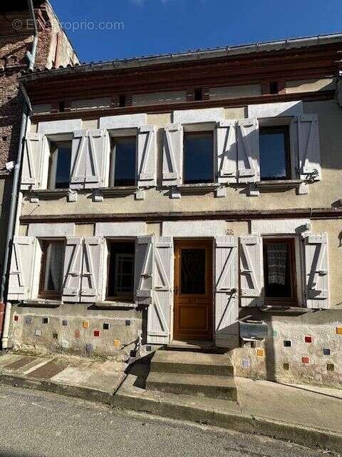 Maison à MONTESQUIEU-LAURAGAIS