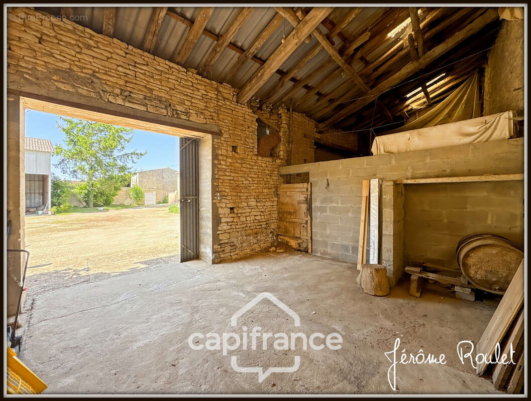 Maison en pierre à vendre Champigny-En-Rochereau (86), 6 pièces, 4 chambres, terrain 1 900 m² avec dépendances - photo 28