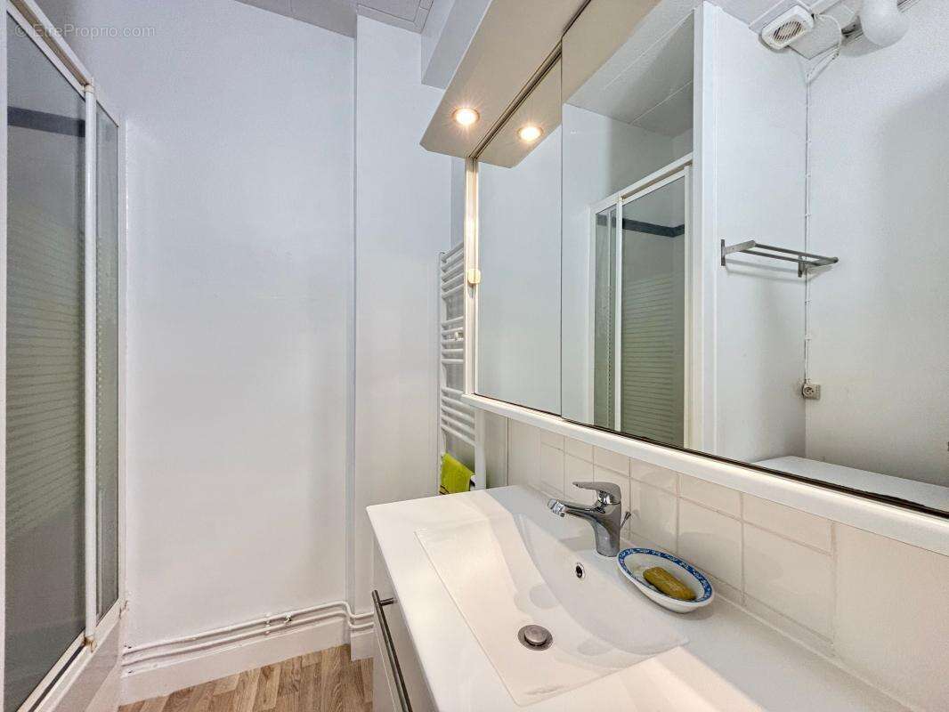 Appartement à VAUX-SUR-MER