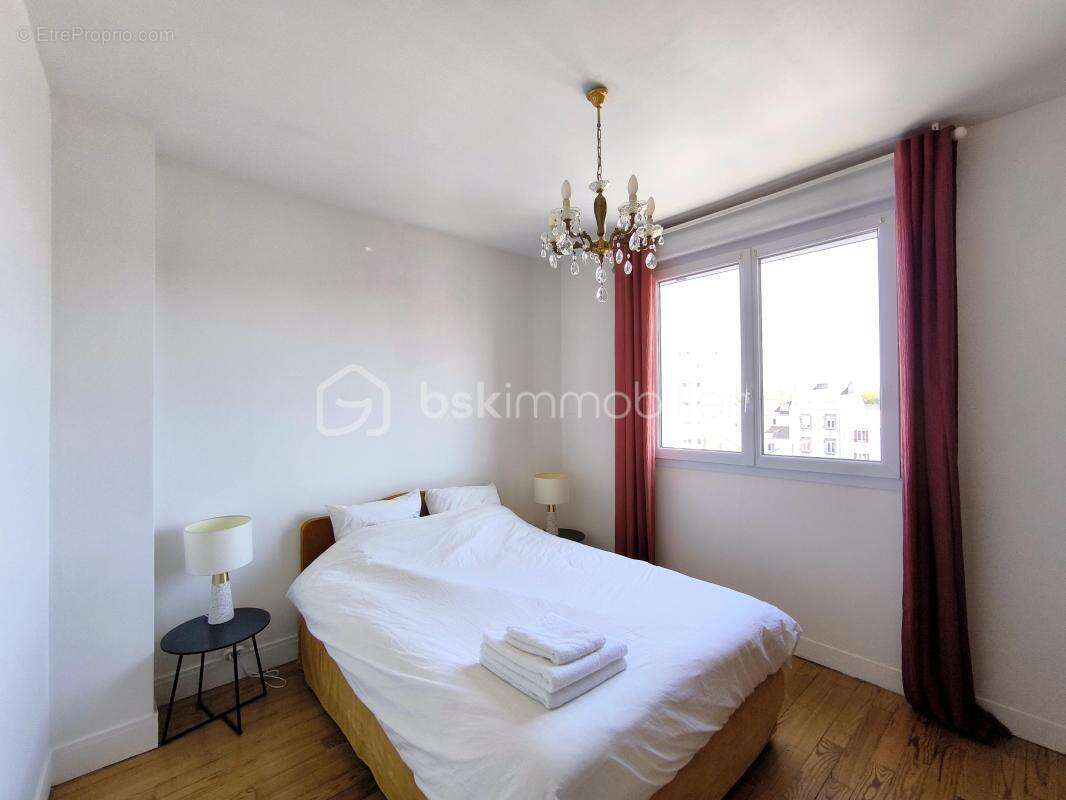 Appartement 63m² - 3 chambres - balcon - cave - Hyper centre Vannes - photo 11