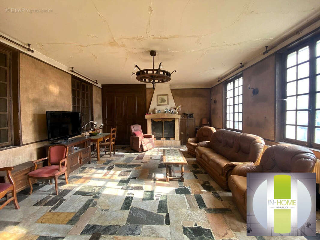 Maison à BRETEUIL