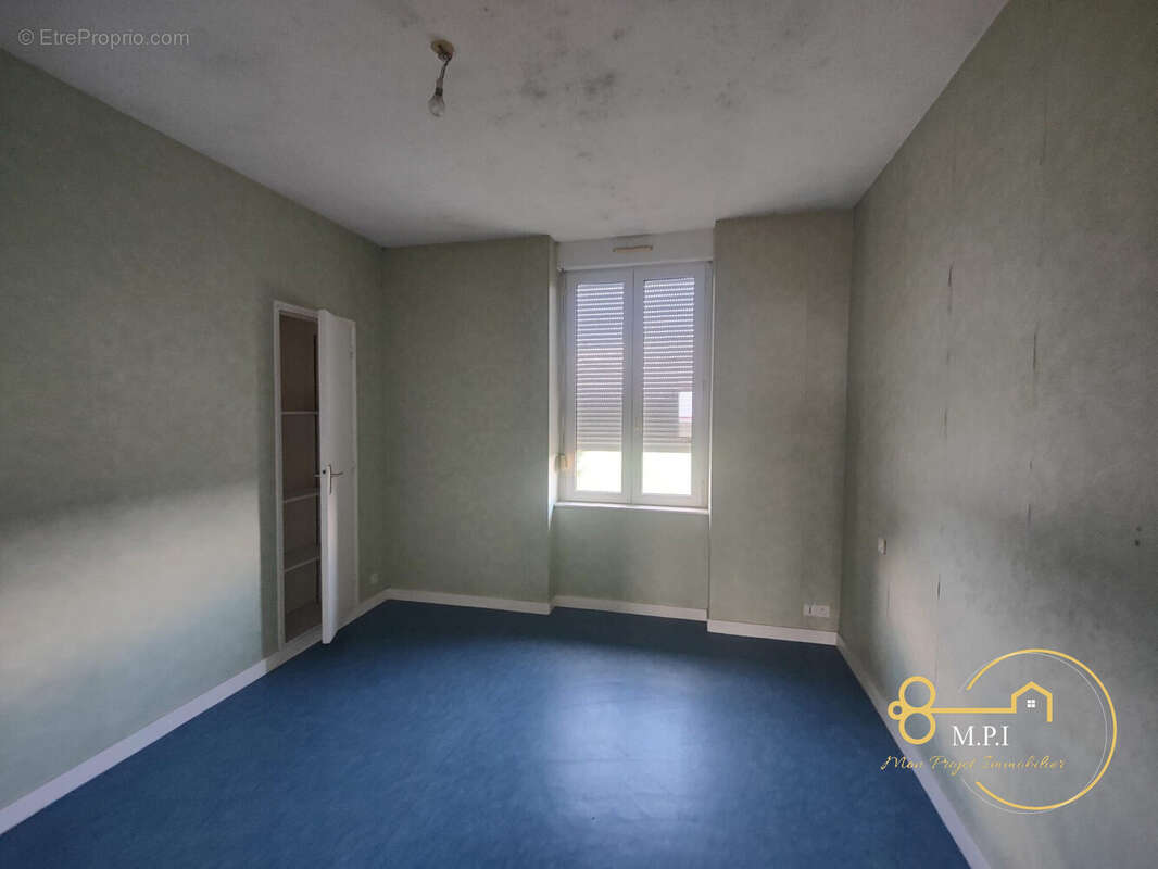 Appartement à COUPTRAIN