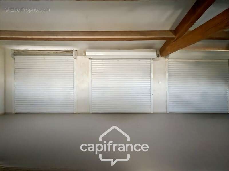Domaine et Golf de Pont Royal, belle  propriété de 290 m2 établie sur un terrain de 2600 m2, cinq chambres, un bureau, piscine,  - photo 50