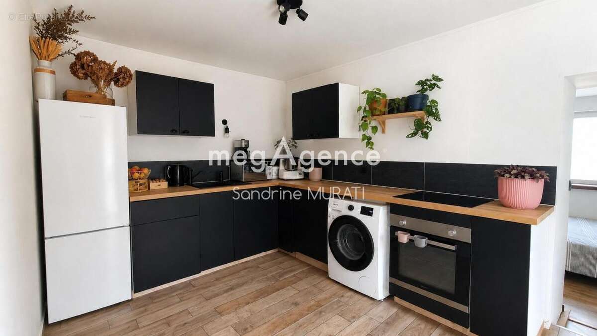 Maison en pierre + Grange St Aubin du désert (53) - photo 4