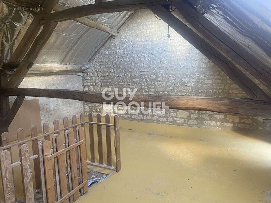 Maison à SAINT-BRIS-LE-VINEUX