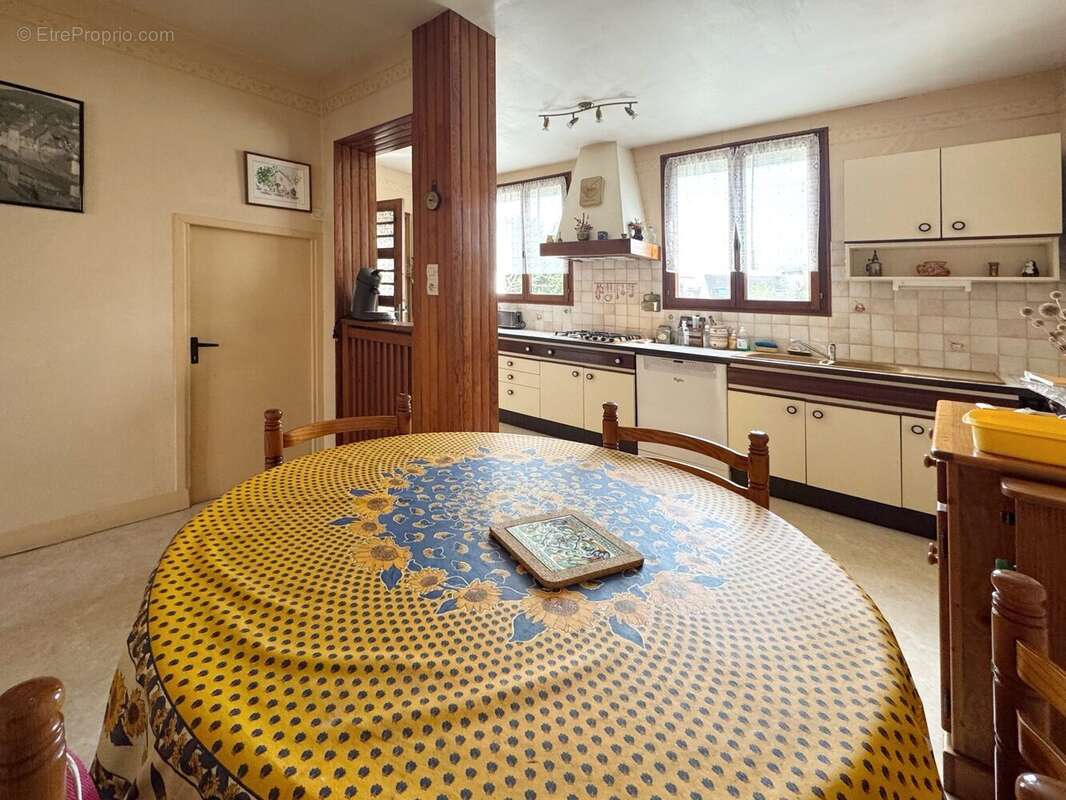 Maison à VILLEMOMBLE