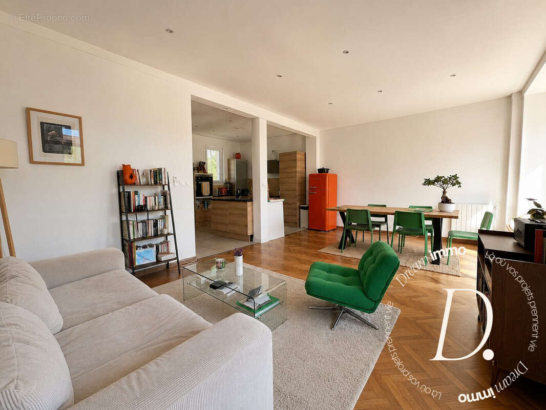 Appartement à MARSEILLE-6E