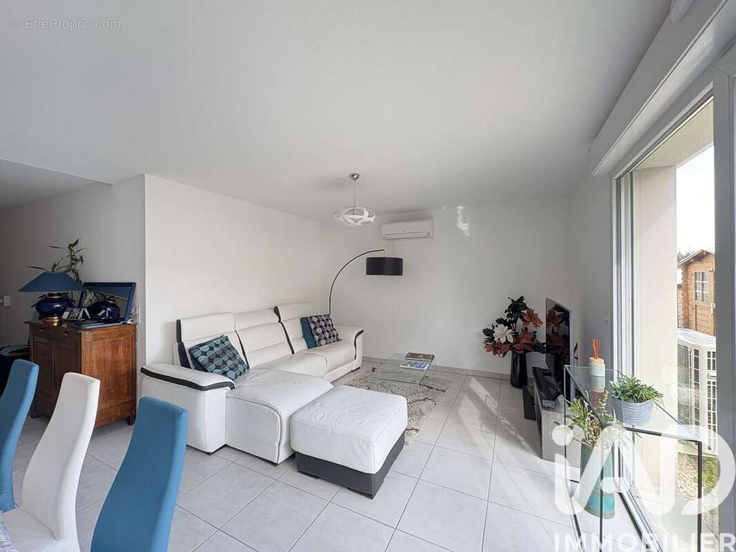 Photo 2 - Maison à BASSENS