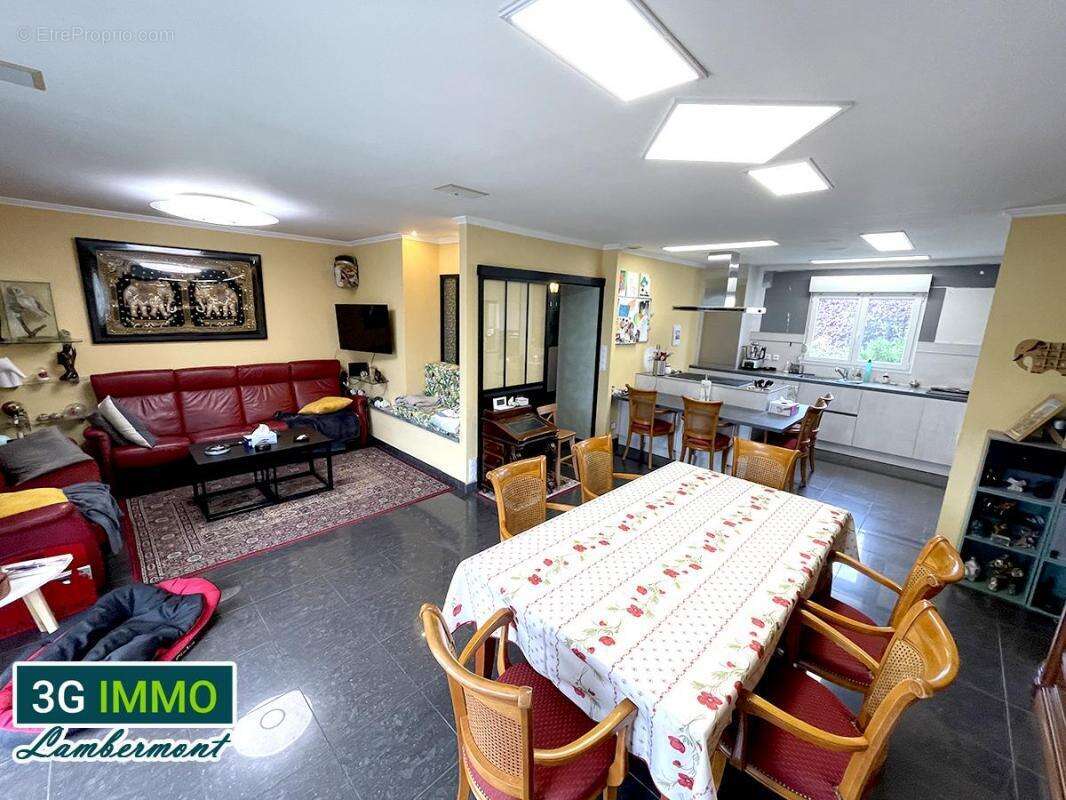 Maison à HAUCOURT-MOULAINE