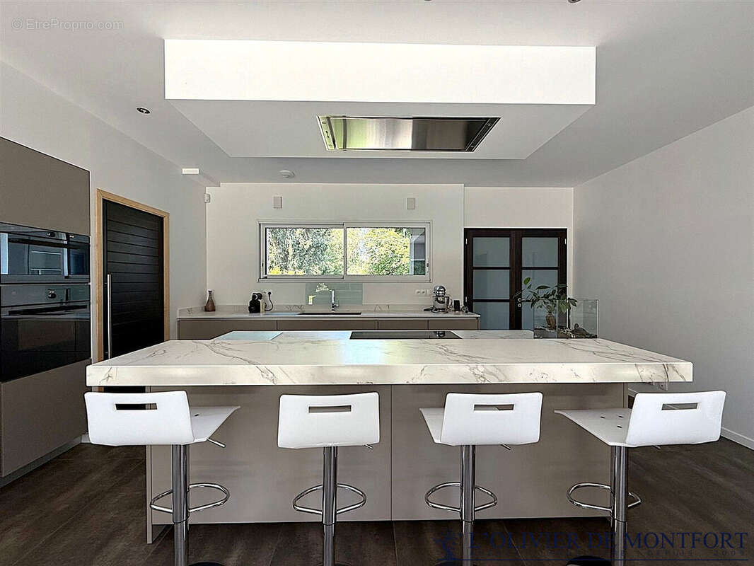 Maison à MONTFORT-L'AMAURY